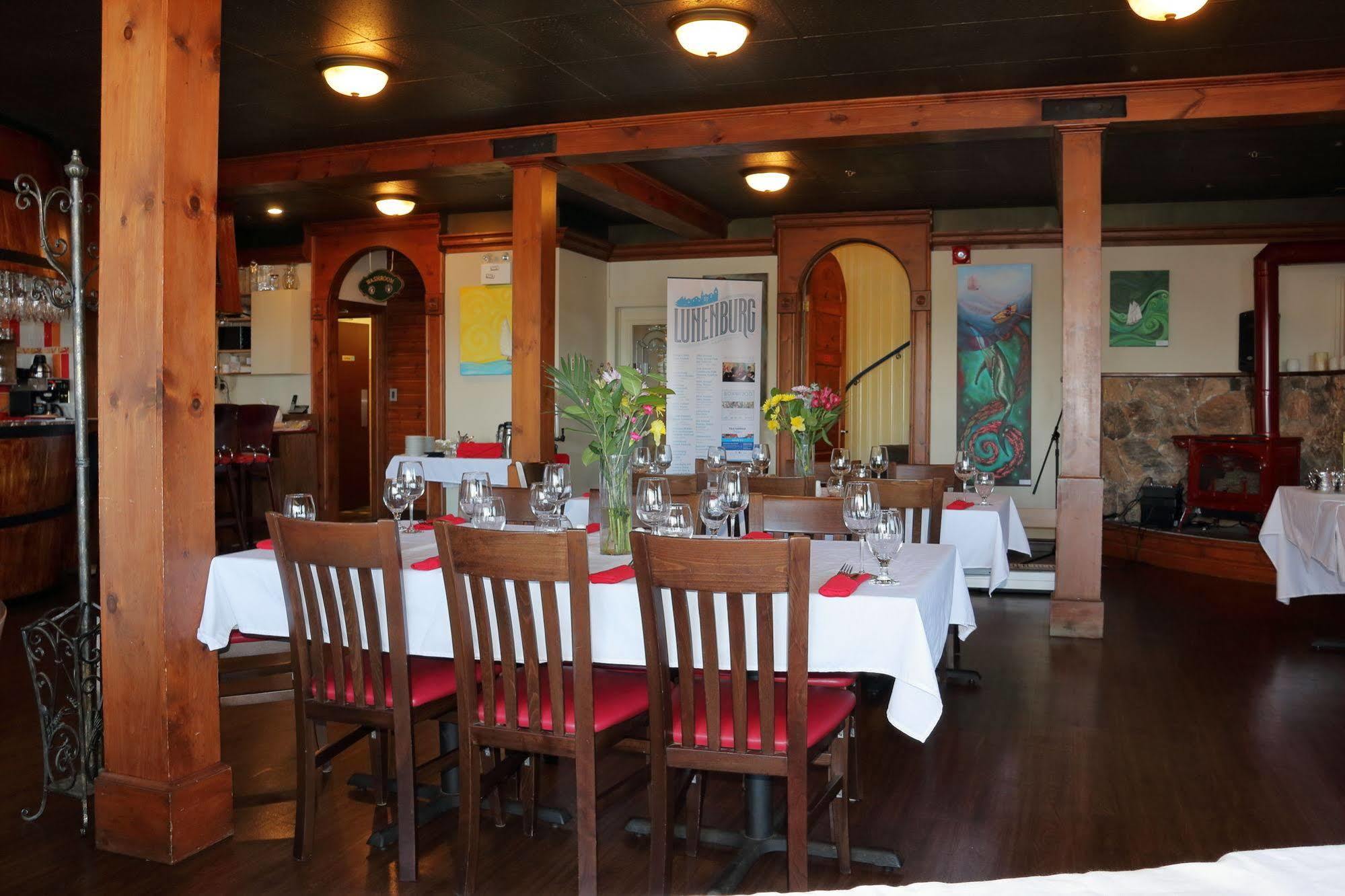 Rum Runner Inn 루넌버그 외부 사진